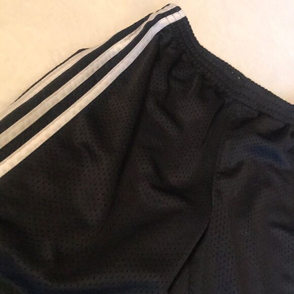 Adidas Black Mesh Athletic Shorts - Size 5 - Picture 3 of 5